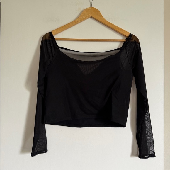 Abercrombie & Fitch Black Mesh Sleeve Cropped Long Sleeve Top size Large EUC - Picture 11 of 14